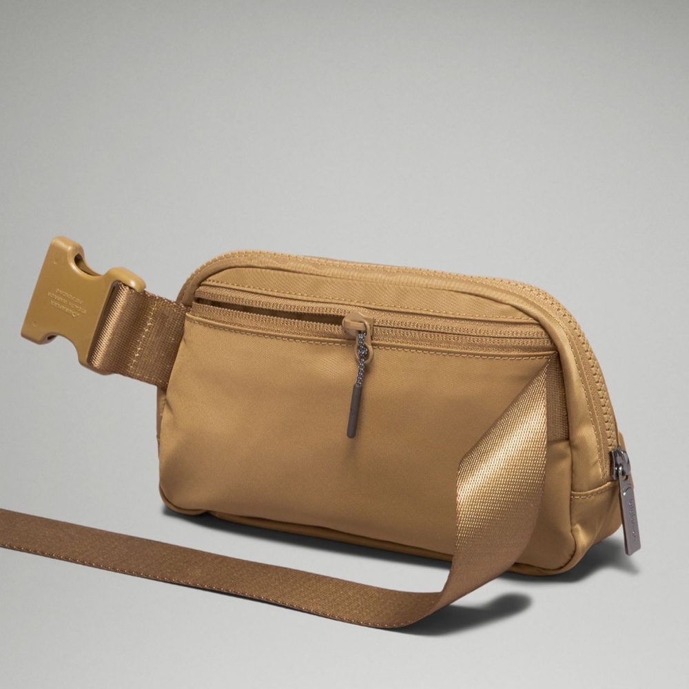 Lululemon Everywhere Belt Bag 1L NWT - allspice - Picture 4 of 8